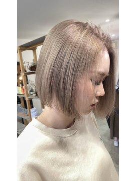 アンボス(Ambos) ミルクティーベージュカラー