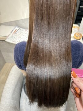 トゥーリ 長崎住吉店(tuuli) ツヤサラ髪