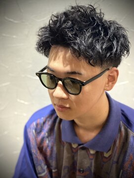 ヒロギンザバーバーショップ 神楽坂店(HIRO GINZA BARBER SHOP) ツイストスパイパーマ