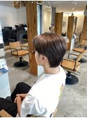メンズハイトーンミルクティーベージュセンターパート韓国ヘア