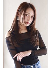 リリー(Lilly) 【Lilly】レイヤーカット×ブラウンカラーで品のあるスタイルに