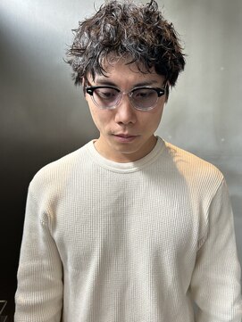 シーン(SINN.) ショートのパーマスタイル