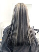 ココ 本八幡(KOKO)&nbsp;黒髪クラゲヘアーオリーブグレー小顔ココアベージュロングヘア