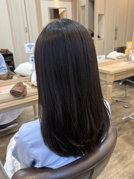 アルターリール(aL ter Rire) イメチェン/ホワイトブロンド/外ハネボブ/ワイドバング/杉田花乃