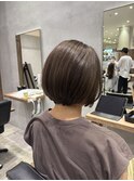 襟元スッキリショートボブ