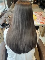 クオン(kuon) 黒髪ロングで艶髪へ!!