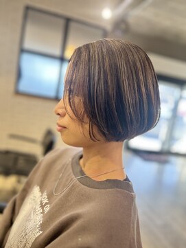 ストロベリーR. ショートボブ