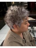 メンズホワイトカラー×スパイキーショート爽やか短髪