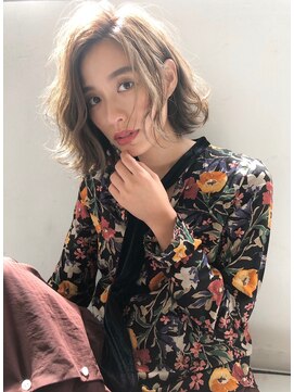 アヴァンス 神戸元町店(AVANCE.) ミディ グレージュ 大人