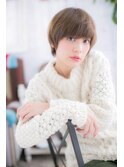 厚めバングで大人かわいい前下がりマッシュウルフa1