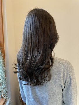 レリコ ニド(Relico-nid) ゆる巻きロング