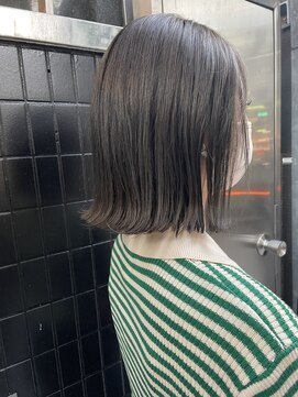 カノイ(KANOI) 切りっぱなしボブ×グレージュ