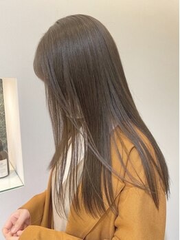 ヘアープレイス ヴィブ(hair place VIVE)の写真/[生駒駅3分]今までの縮毛では髪が硬くなってしまう方必見!自慢のナチュラルストレートで魅惑の仕上がりに☆