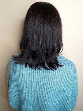 トップヘアーラウンジ 知立(TOP HAIR Lounge) レイヤースタイルでいつもと違う雰囲気に!/アッシュブラック
