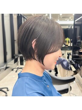 ハルキミナト ジャパン トウキョウ(HARUKI MINATO japan TOKYO) 20代30代40代50代/丸みショート/クビレ/前髪あり/表参道