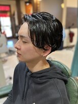 バーバー アカダマ&nbsp;男らしいセンターパート