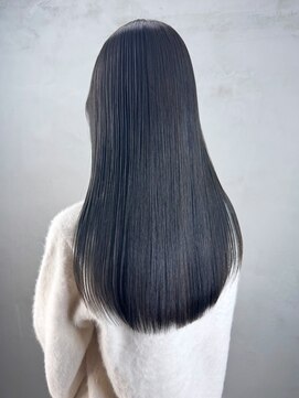 アイティーバイアルバム 八王子店(IT by ALBUM) フェミニンロング似合わせカットメルティカラー_ba499211