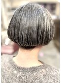 首きれい白髪そのまま 丸みショートボブ/カット/ボブ/元町/