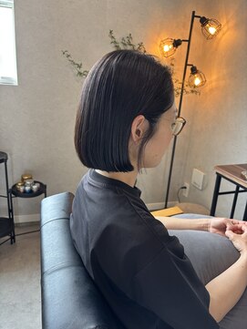 エレ('ele) 髪質改善ストレート+まとまるボブ