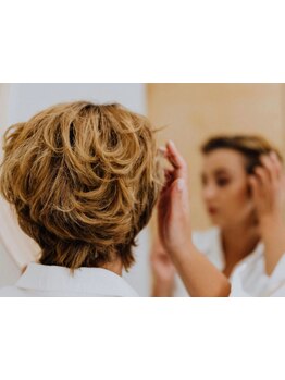 【多治見市】おしゃれを楽しむ「髪のアクセサリー」オーダーメイドウィッグ取り扱い店◎