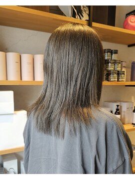 エイト 福岡天神店(EIGHT fukuoka) オリーブベージュ