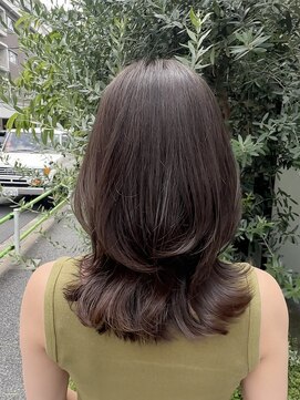 マリックインク バイ キューミー(MARIC inc. by Qmee) 【マリコ】レイヤーカット/結べるレイヤー/オリーブベージュ