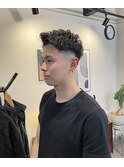 アップバングショート×スキンフェード