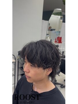 ルースト 原宿店(ROOST) 刈り上げセンターパート/波巻きツイストスパイラル/原宿/渋谷
