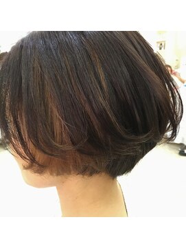 ヘアデザインワークスハグ(HAIR DESIGN WORKS HUG) 王道大人スタイル