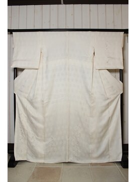 ケイティ(Keity) 白着物-２　￥33200～(着付料込み)