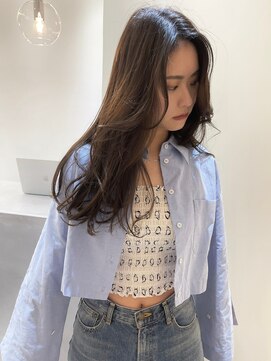 ラル 立川(lar) ラベンダーベージュ_オリーブベージュレイヤーカット