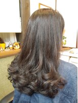 ビービーエム(B.B M)&nbsp;大人可愛い×くるふわロング