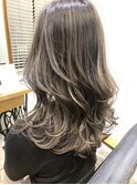 大人女子のための脱白髪染め・白髪ぼかしハイライト♪