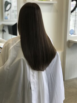 キキ(kiki) グレージュロング_チェリーブラウンフェミニンロング_kiki0108