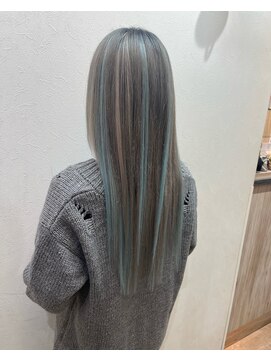 ヘアーグランデシーク(Hair Grande Seeek) ブルー×ホワイトメッシュ