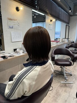 コワファーストナガサキシャンプーボーイ(COIFF1RST NAGASAKI SHAMPOO BOY) ぱつっとボブ