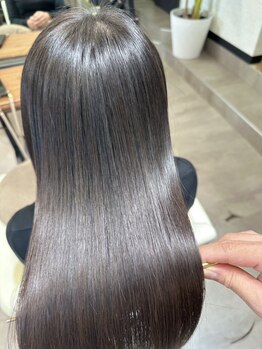 ウル(ULU)の写真/【美髪矯正】従来の縮毛矯正よりも髪へのダメージを抑えながら、美しいストレートヘアが実現します！