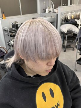 シェイロ(Cielro) 【メンズホワイトカラー×ウルフカット】SAKI