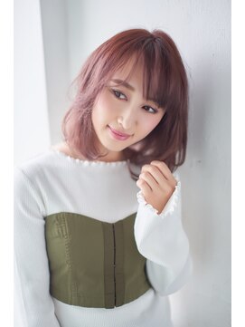 ラル(Lull) ハイライト カラー ミディアム ボブ レイヤー