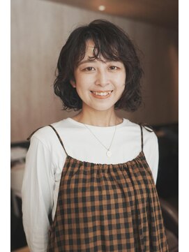 ミューズ バイ ケンジ(MUSE by KENJE) 王道ミディアムパーマスパイラル癖毛風ショートボブ