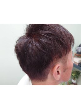 幅広い年代のメンズにおすすめ！理容室ならではのシェービングやカット技術をぜひご体験ください。