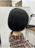 小顔見せミニボブ切りっぱなしボブくびれボブ前髪あり外はね丸み
