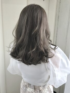 ヘアーデザイン シュシュ(hair design Chou Chou by Yone) 3Dハイライト&カーキグレージュ♪