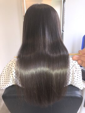 アールサロン アオヤマ(Rr SALON AOYAMA) プラチナミネコラストレート