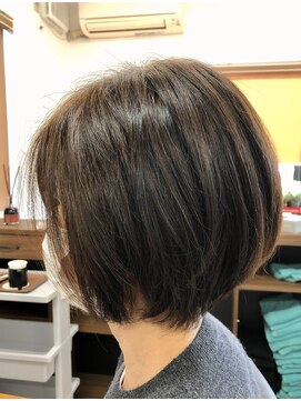 ビアス(Vias) すっきりショートボブ