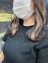 サクラ オモテサンドウ(SAKURA)&nbsp;インナーカラーホワイトベージュ◎