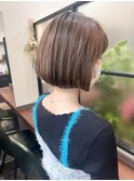 ベージュブラウン_ショートボブ