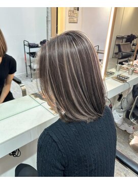 ブレンド 渋谷(BLend) ハイライトブルージュマチルダボブインナーグレージュ前髪