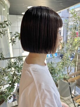 ヘアーアンドメイク ビス(HAIR&MAKE bis) ミニボブ☆ももこ