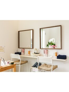 《オーガニック白髪染めカラー\1700》最短50分でスピーディーに染め上げ！お得なクーポン多数ご用意◎